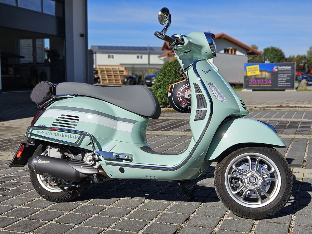 Firmenfahrzeug Vespa GTS
