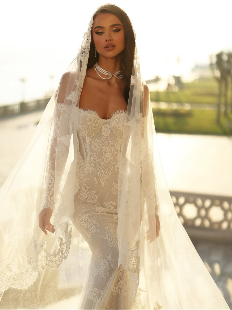 Elegantes Hochzeitskleid in weiß
