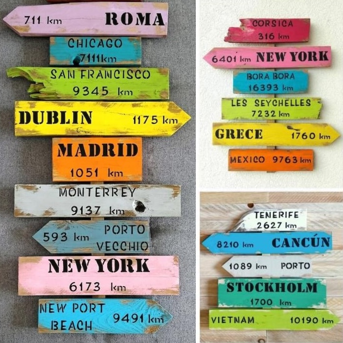 Montage de panneaux fléchés multicolores rappelant le bois flotté, décoration intérieure ou extérieure à personnaliser