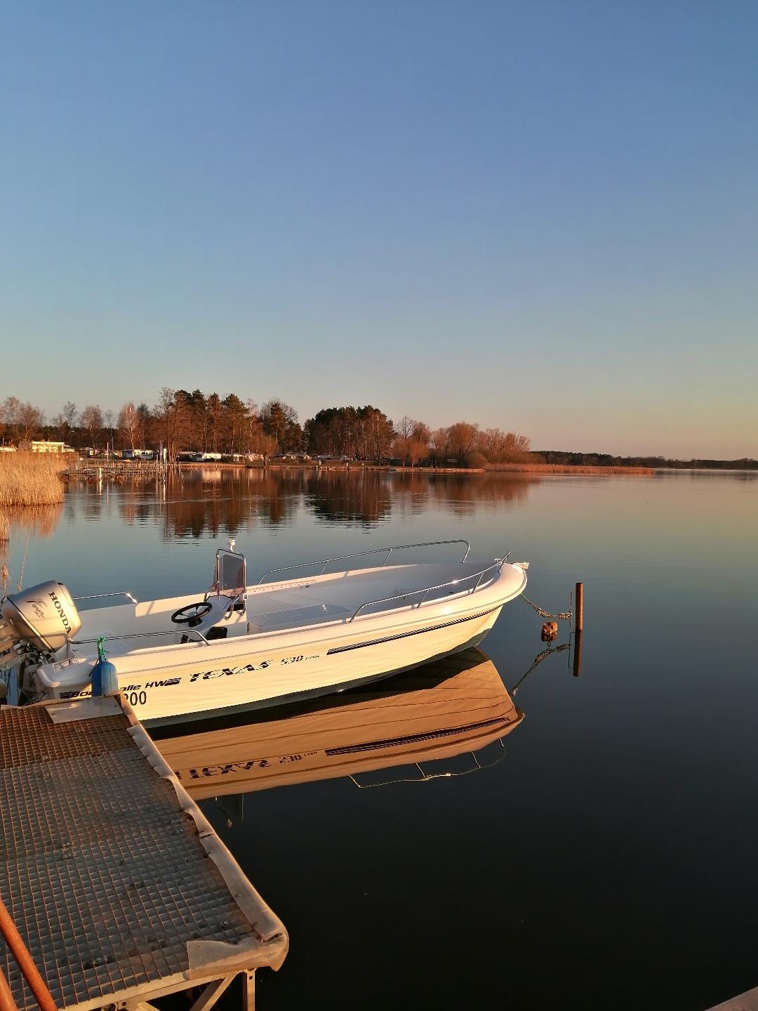 Unser Boot am See