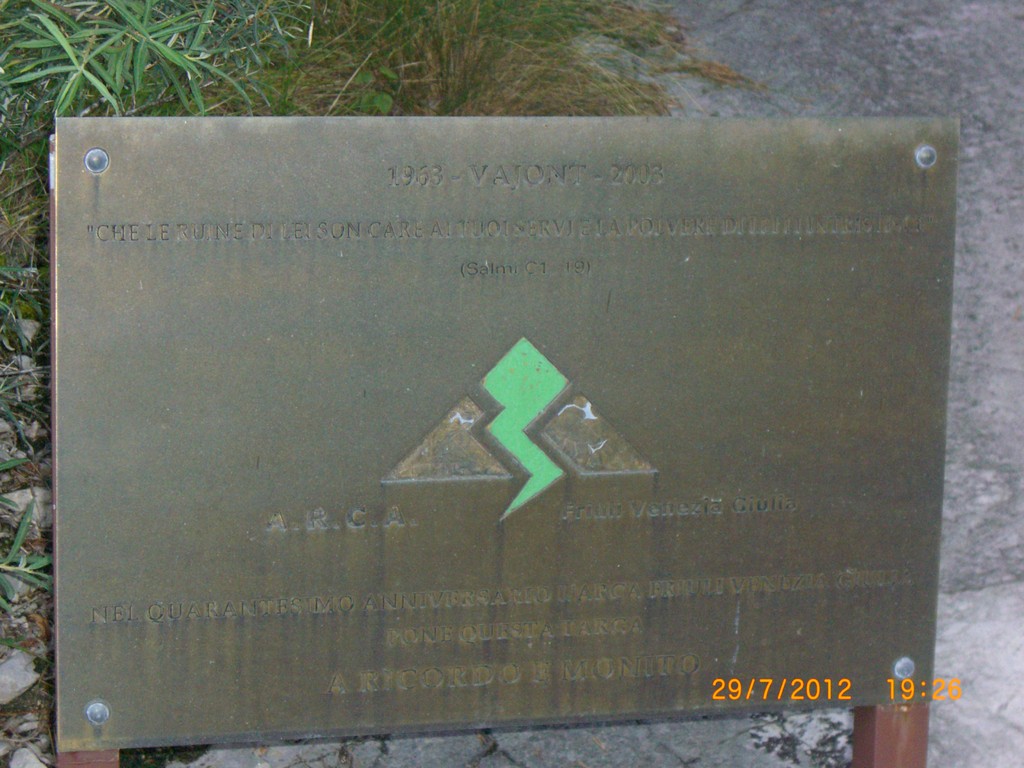 Targa commemorativa della tragedia del 1963