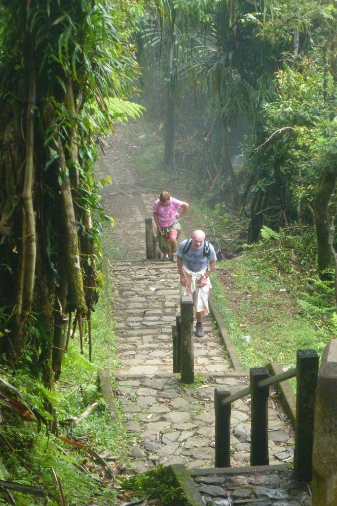 1400 Treppen zum Tempel Pura Lempuyang...