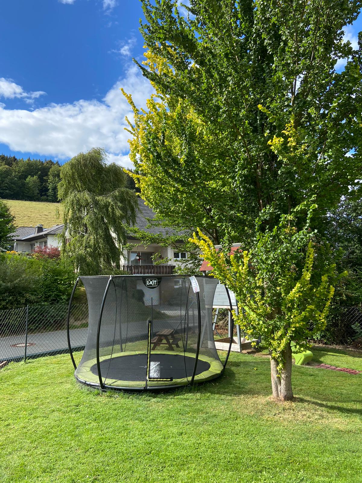 Spielgarten, jetzt neu mit Schaukeltier
