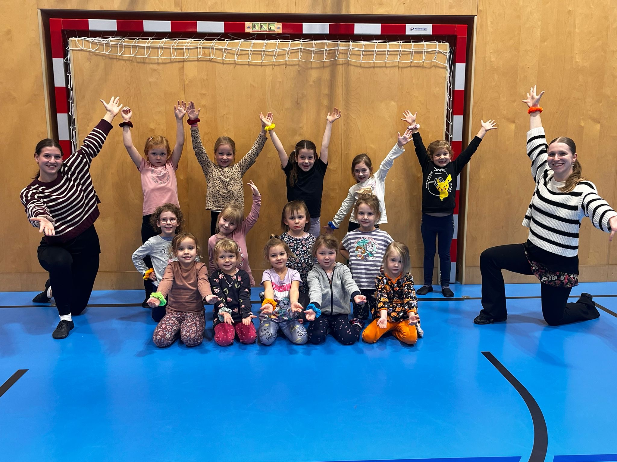 Dance Kiddies 1 - Juliane & Louisa