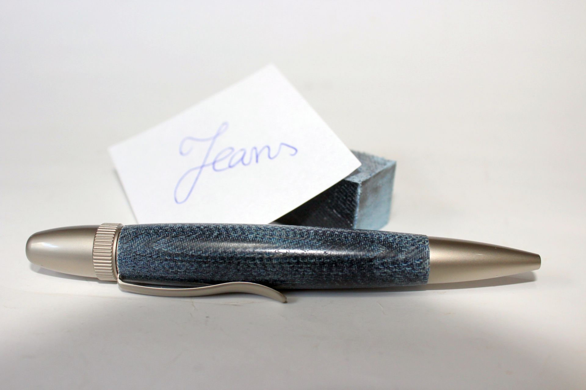 Kugelschreiber aus Blue-Jeans-Micarta
