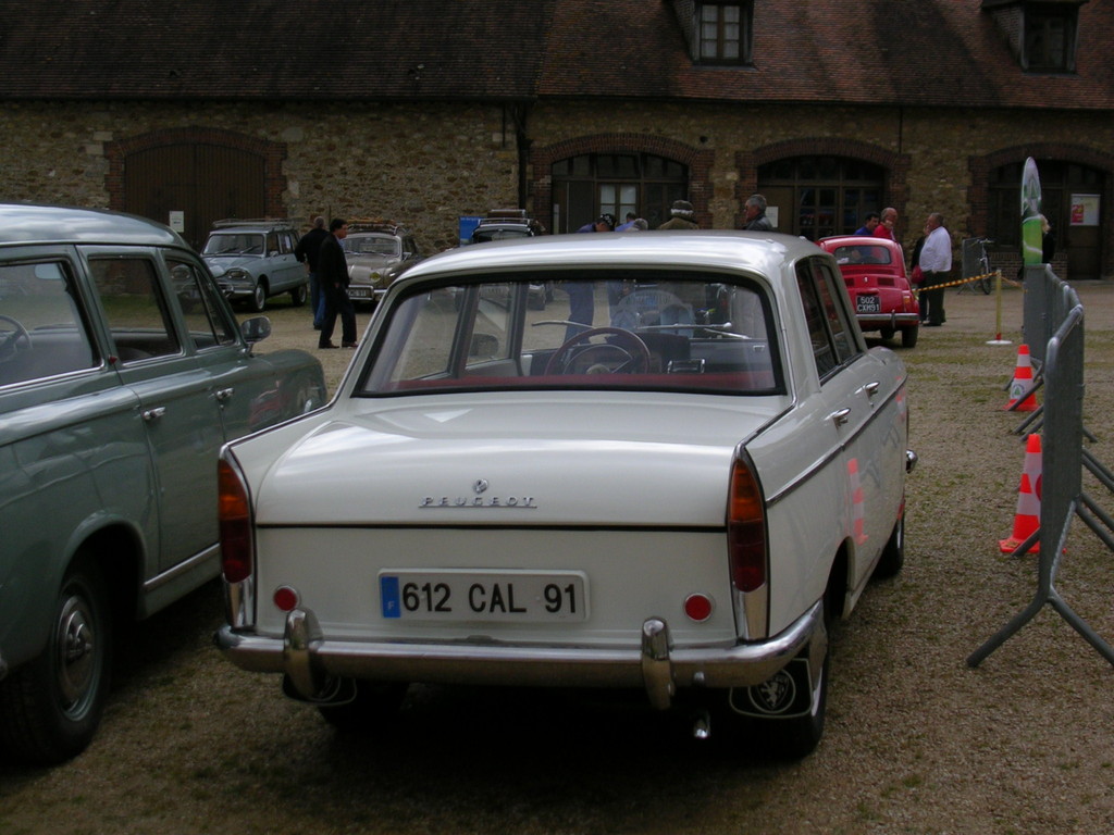 PEUGEOT 404