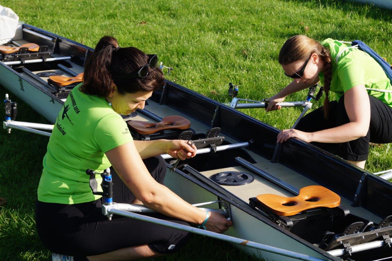 Les femmes pratiquent énormément l'aviron. Un sport pas trop physique qui permet d'admirer la nature au fil de l'eau.
