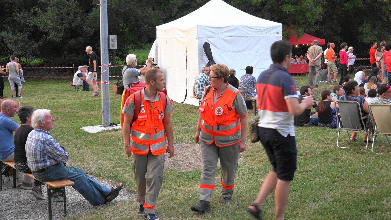 2 équipiers secouristes de la Croix Rouge (unité locale de Château-Thierry) ont veillé sur les festivaliers.