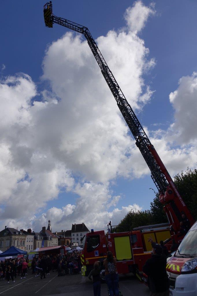 La table de travail de la grande échelle basée au Centre de Secours Principal de Laon est à 30 mètres du sol.