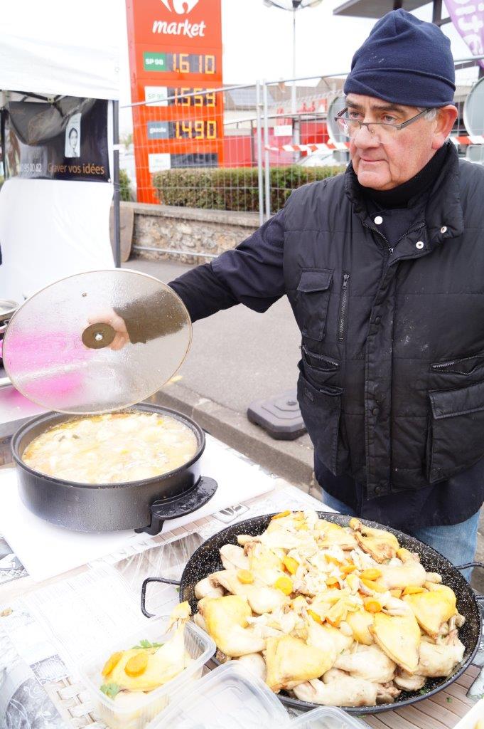 Une part de poulet au champagne permet d'emmagasiner des calories pour le reste de la journée.