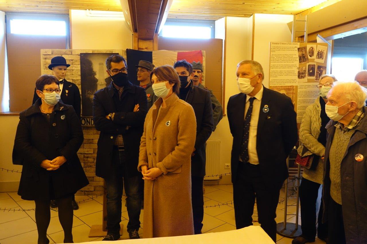 Au centre, jeanne Roussel, conseillère départementale du canton de Villers-Cotterêts en binôme avec Patrice Lazaro et vice-présidente du Conseil départemental de l'Aisne.
