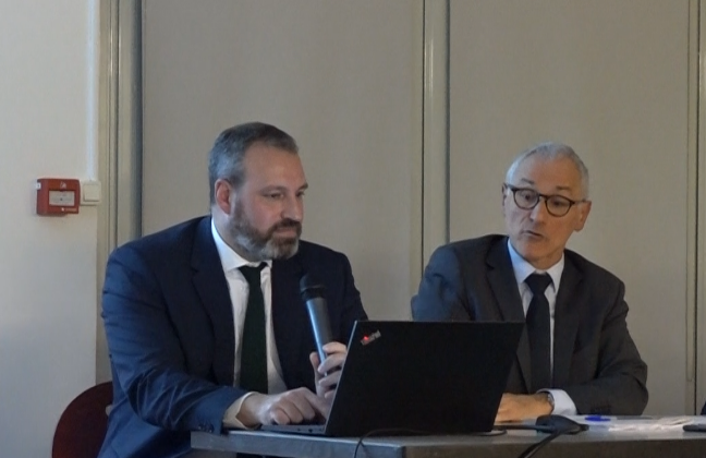 De gauche à droite: Cyril Marais, directeur délégué du CH Jeanne de Navarre de Château-Thierry et Éric Lagardère, directeur du CH de Soissons et directeur par intérim du CH de Château-Thierry.