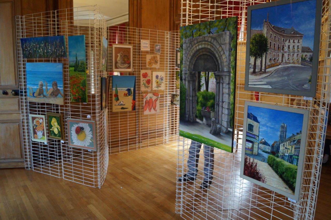 L'atelier dormaniste Hennino a accroché ses toiles pour le plus grand plaisir du public.