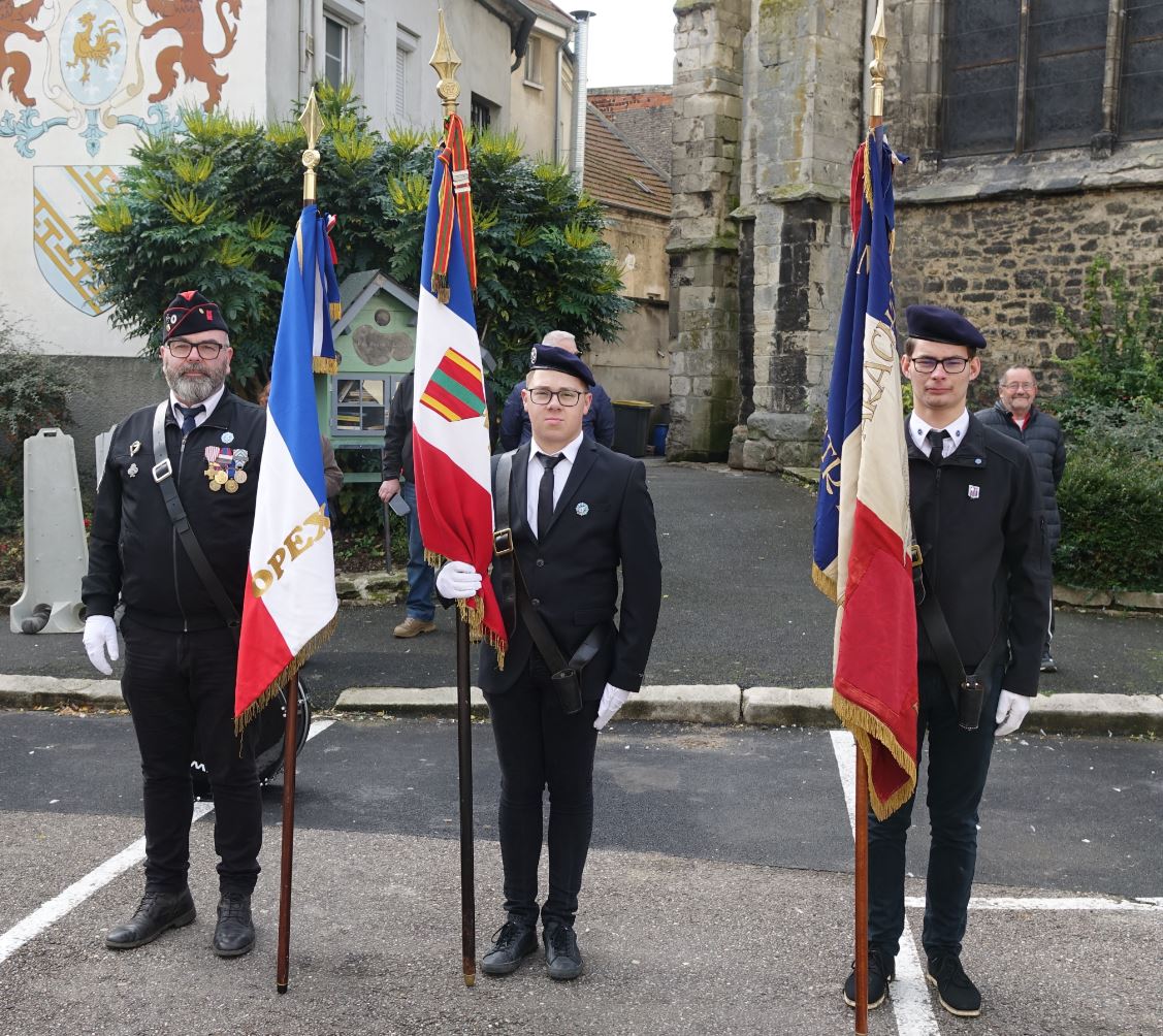 Les porte-drapeaux.