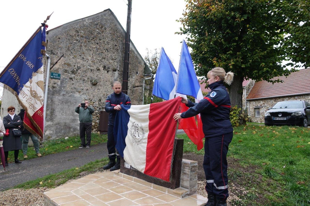 Les sapeurs-pompiers du Centre de première intervention de Saint-Eugène ont dévoilé la "stèle"...