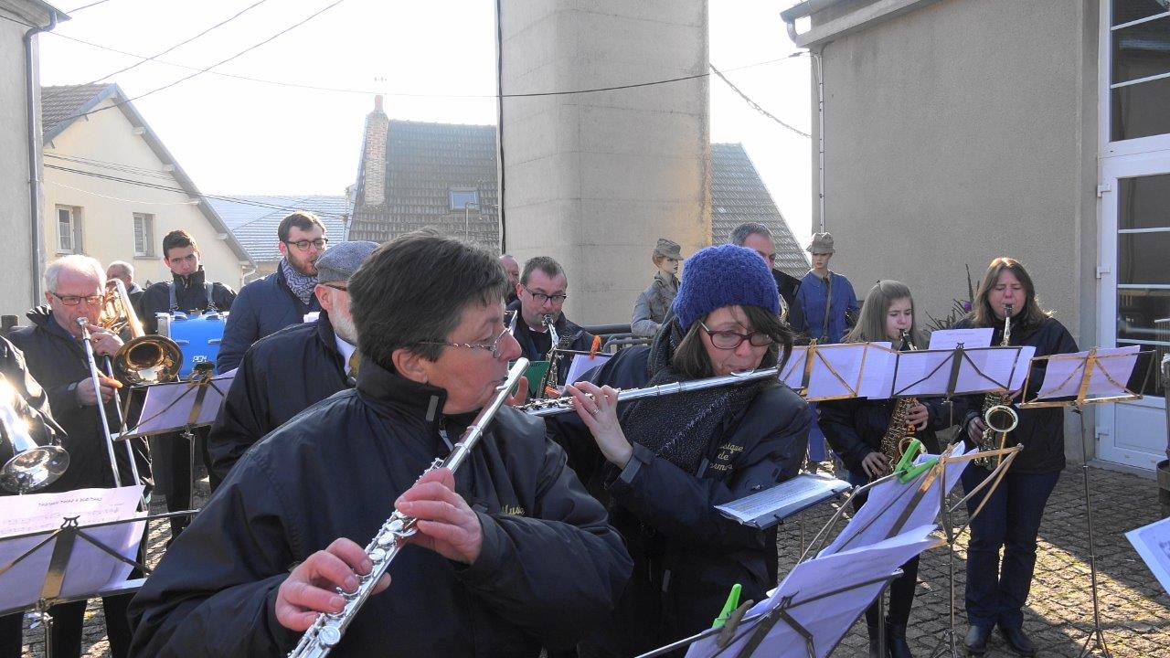 Malgré un temps frisquet, la Musique municipale de Dormans assure le spectacle !