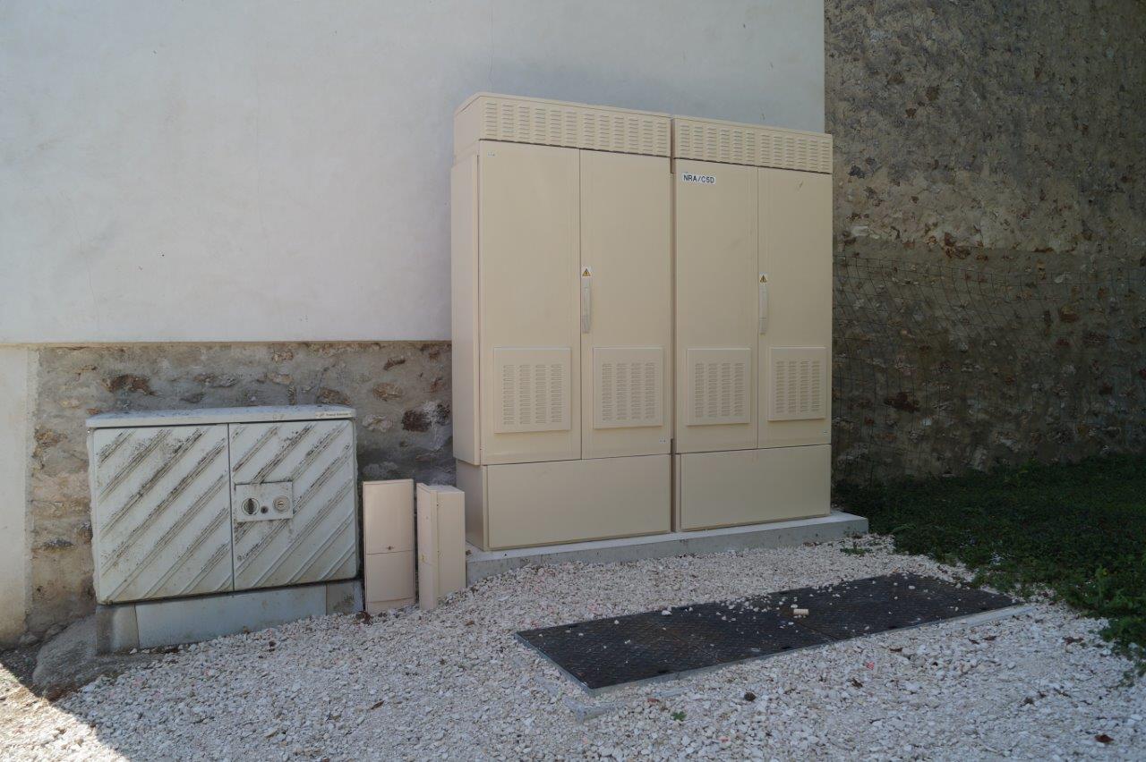 Thd La Chapelle Monthodon L Armoire De Montee En Debit Est Livree Axomois Fr