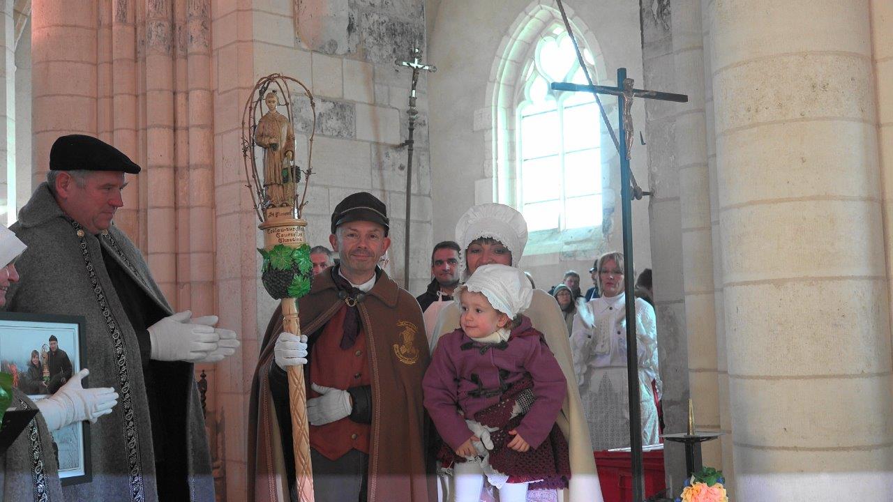 Le passage d'un bâton est un temps fort. Franck et Anna Météyer veilleront sur le bâton de Trélou-sur-Marne tout au long de l'année 2017.