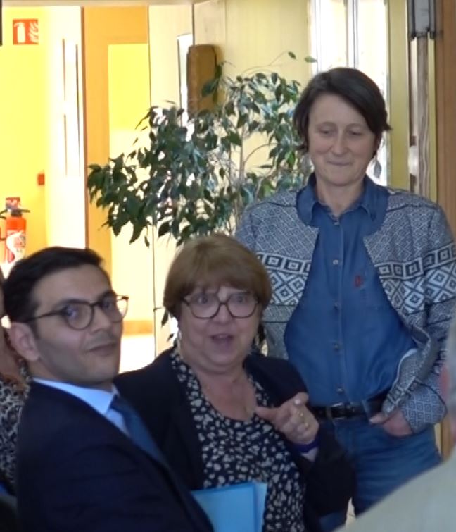 De gauche à droite : Djilali Guerza, Marie-Claude Briet-Clémont et Lydie Saunier présidente du jury du Prix Régional des Solidarités Rurales.