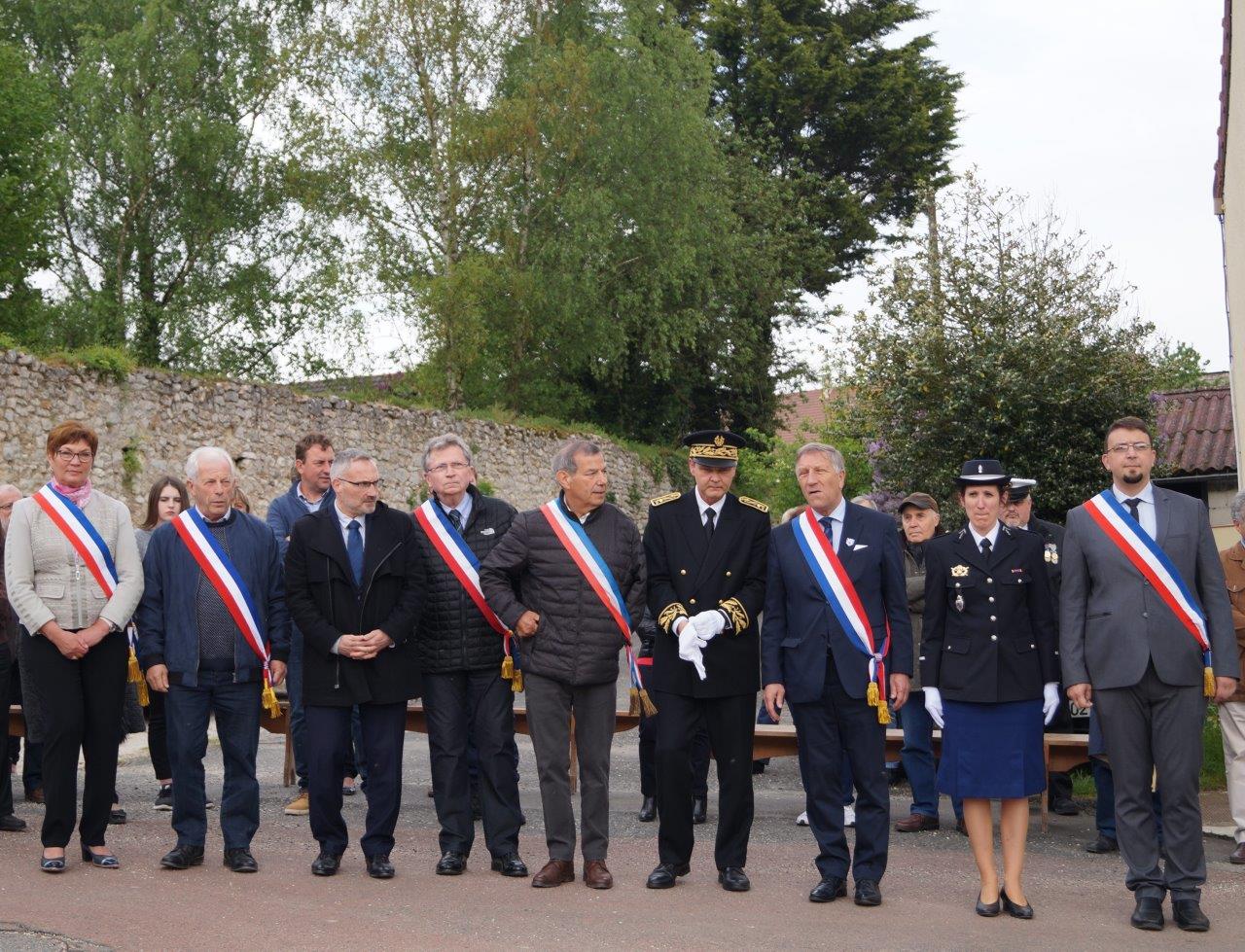 De gauche à droite : Jacqueline Picart, Claude Picart, Dominique Moyse, Daniel Girardin, Bruno Lahouati, Ronan Léaustic, Jacques Krabal, Daphnée Texier et Olivier Casside.