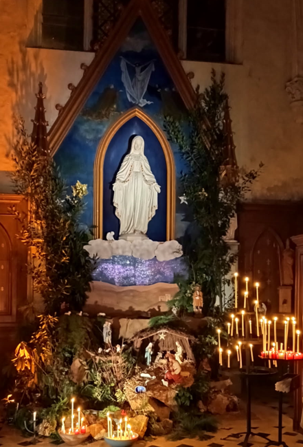 L'église Saint-Rémi à la bougie...
