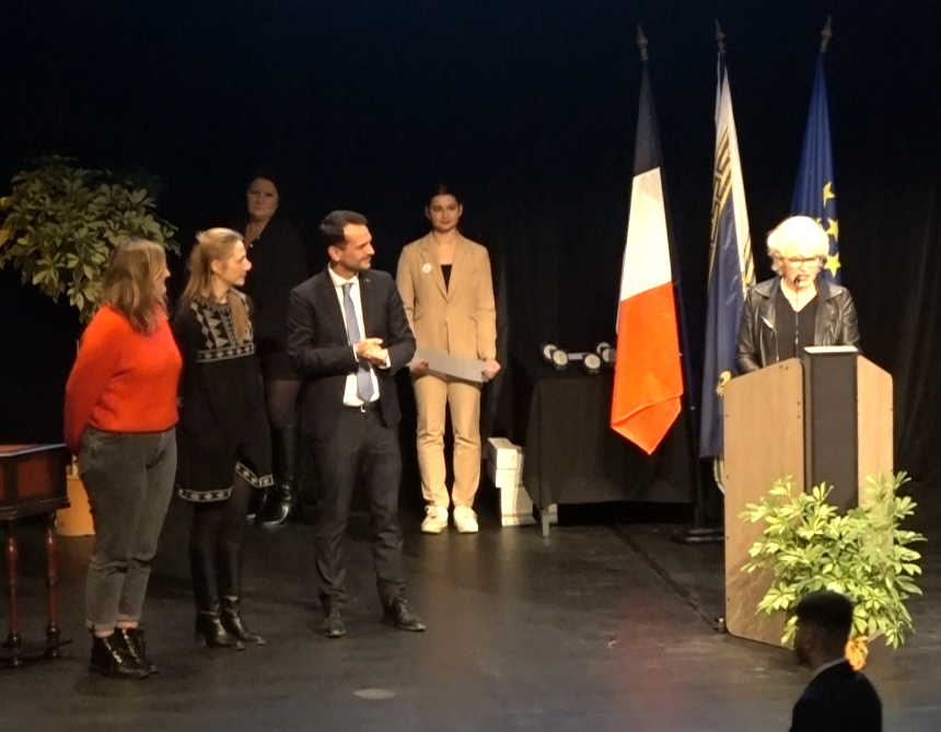 Café Associatif et Culturel.