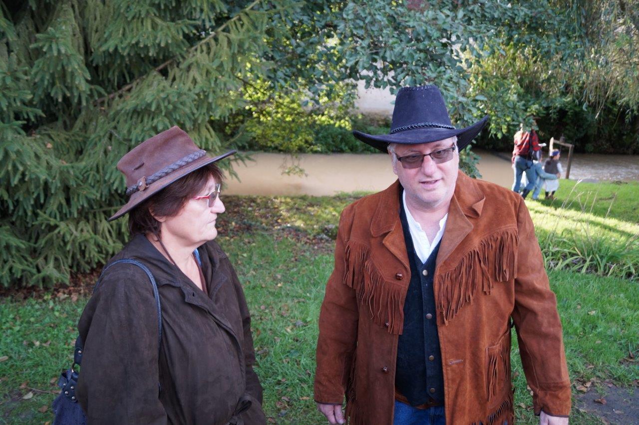 De gauche à droite : Françoise Ressouches, présidente de l'ACPV Saint-Eugène et Pascal Laurent, maire de Verdon.