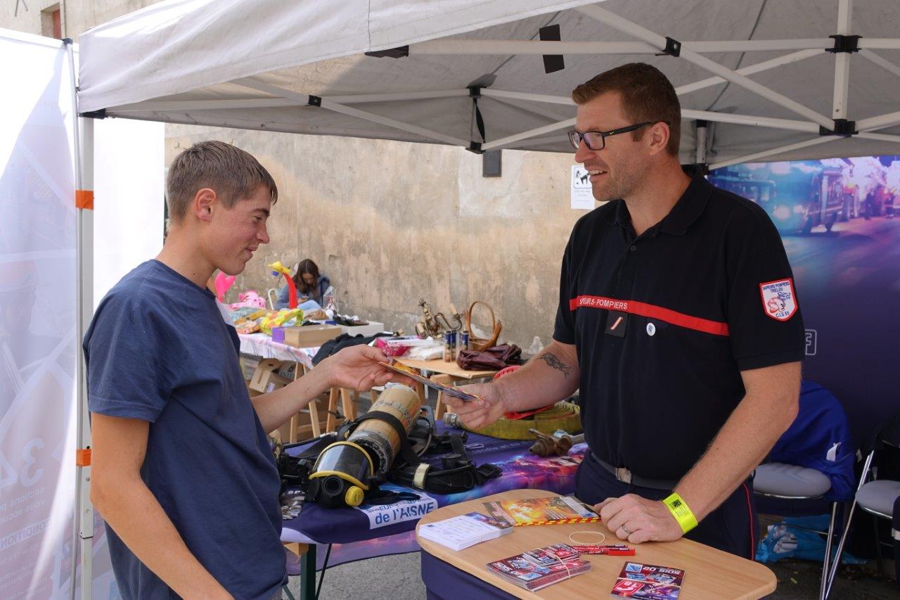Pour Julien Hérault, également président de l'amicale des sapeurs-pompiers de Trélou-sur Marne, le stand d'information et de découverte du métier de pompier a bien fonctionné.