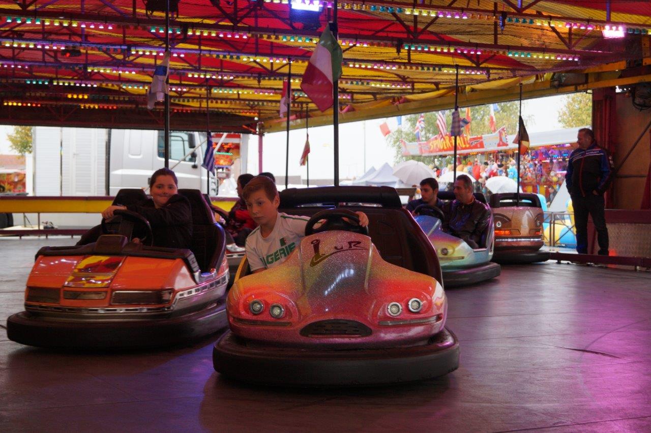 La grande fête foraine a attiré les enfants...