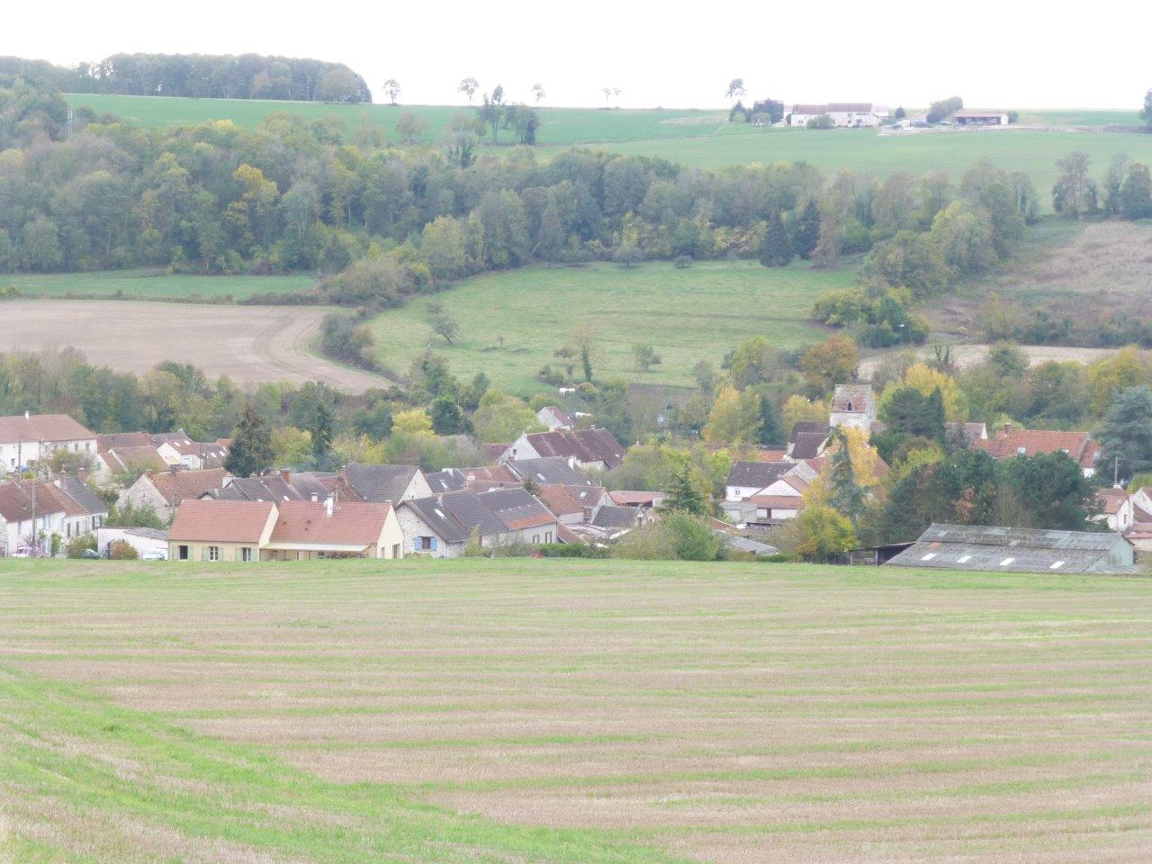 Baulne-en-Brie est le chef-lieu de la commune nouvelle Vallées-en-Champagne qui comprend également les communes déléguées de La Chapelle-Monthodon et Saint-Agnan.