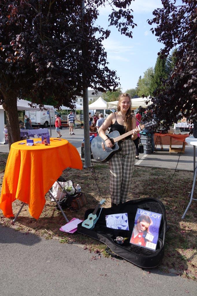 Lucie Joy reviendra sur le marché avec le matériel sono qui va bien...