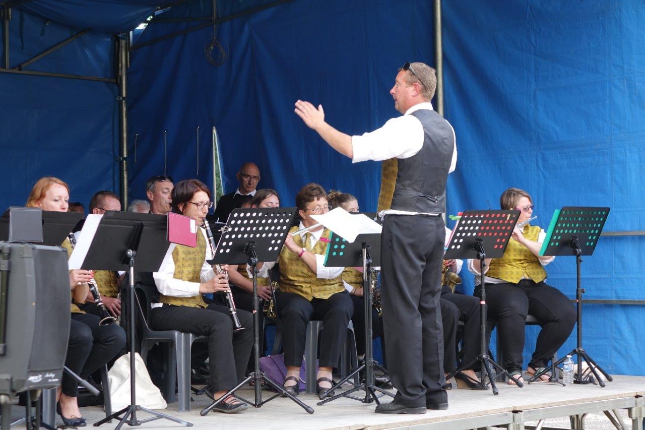 La Musique municipale de Dormans, sous la baguette de Grégory Veignie, offre, comme à l'habitude, un concert apprécié du public...