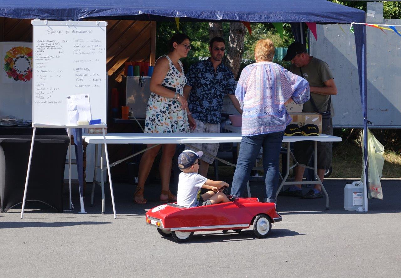 À la Guinguette de la Gravière, il y a même un Drive...