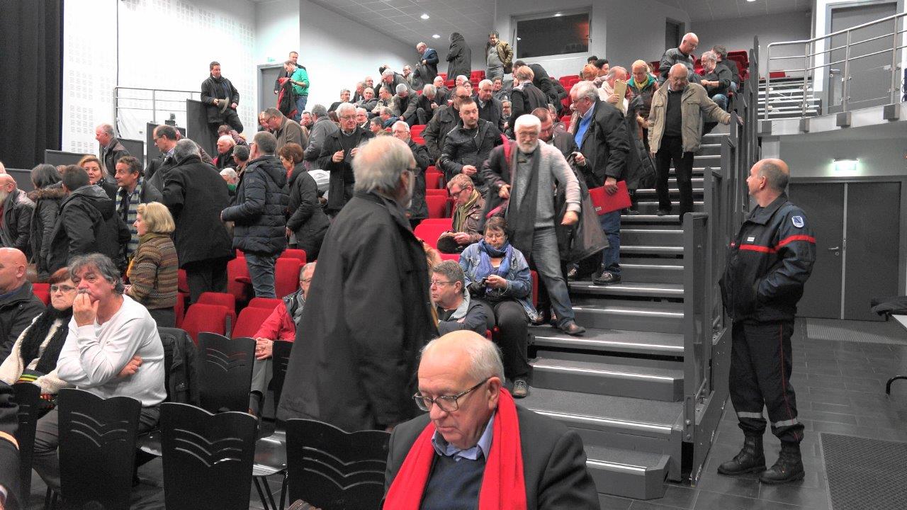 Les gradins de la salle culturelle...
