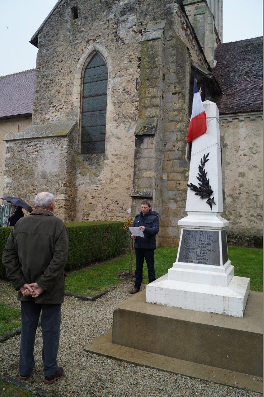 ...et Jean-Yves Roulot, adjoint au sein de l'équipe municipale de la commune nouvelle Vallées-en-Champagne.