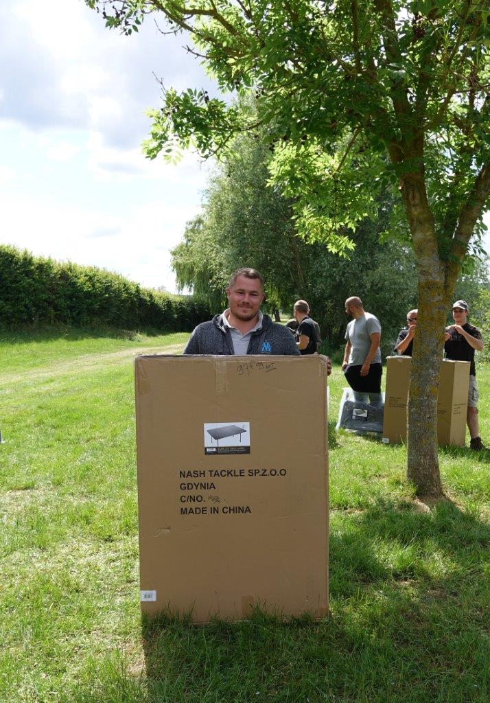 Matthieu Grandin assomme la "concurrence" avec une carpe de 19kg.