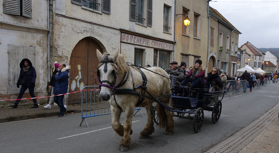 Les visiteurs qui ne souhaitent pas crapahuter peuvent emprunter deux navettes gratuites...