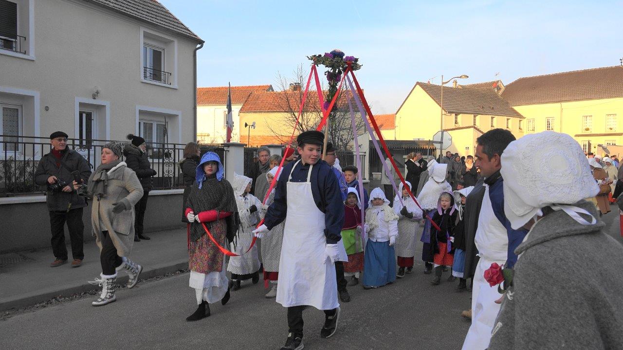 Un défilé où le folklore champenois est toujours apprécié par le public.
