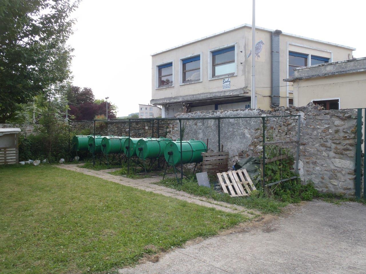 Les composteurs rotatifs contribuent pour une grande part à la réduction des déchets de cantine.
