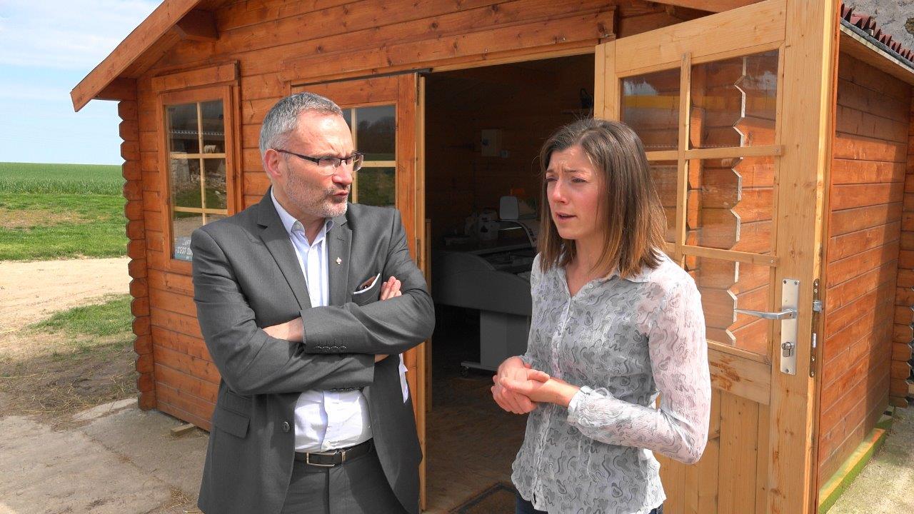 Dominique Moyse, à gauche, est l'un des soutiens de la première heure du projet porté par Marina, à droite, et son mari David.