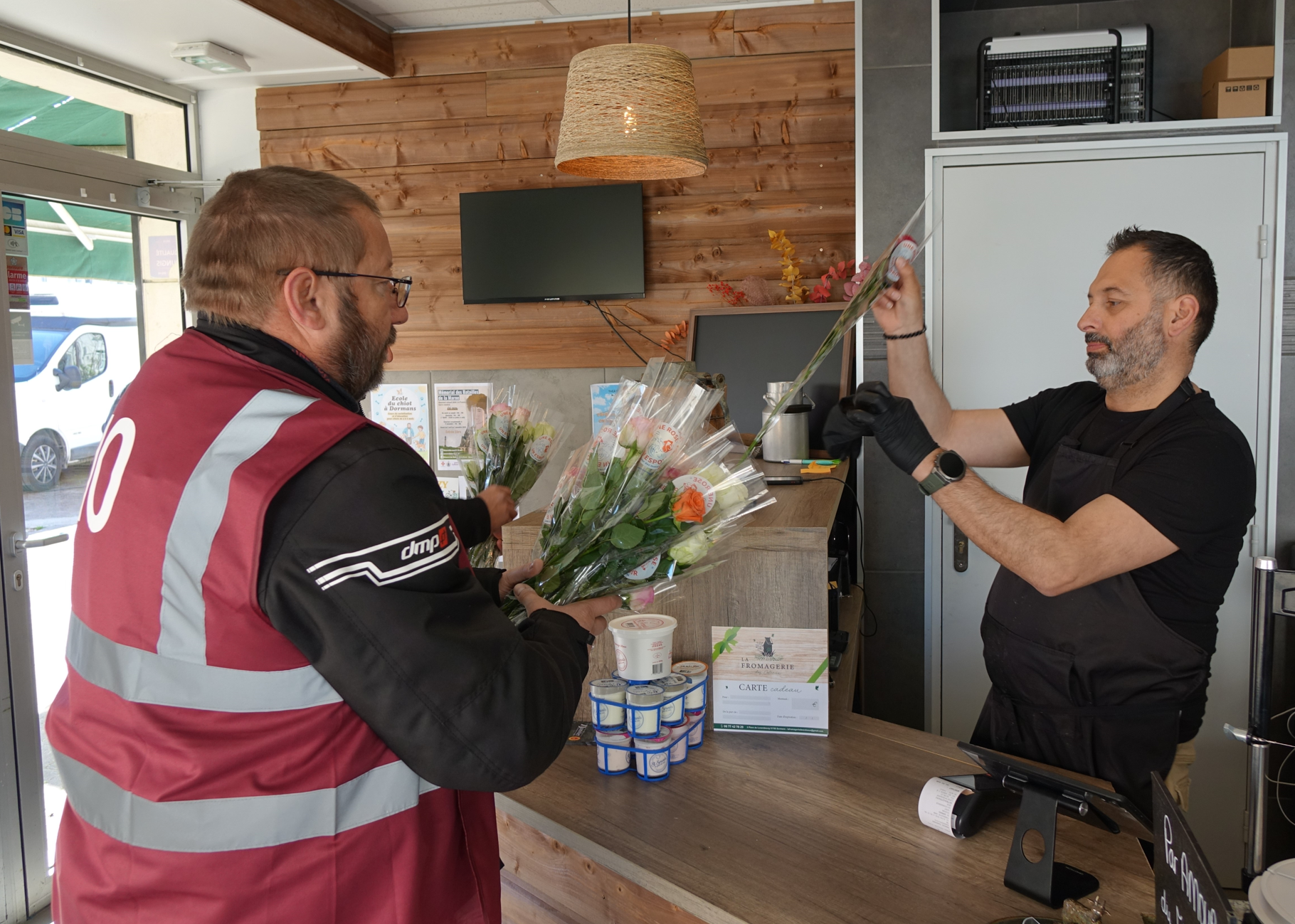 Les commerçants de Dormans font également preuve de solidarité, comme ici à La Fromagerie des Coteaux.