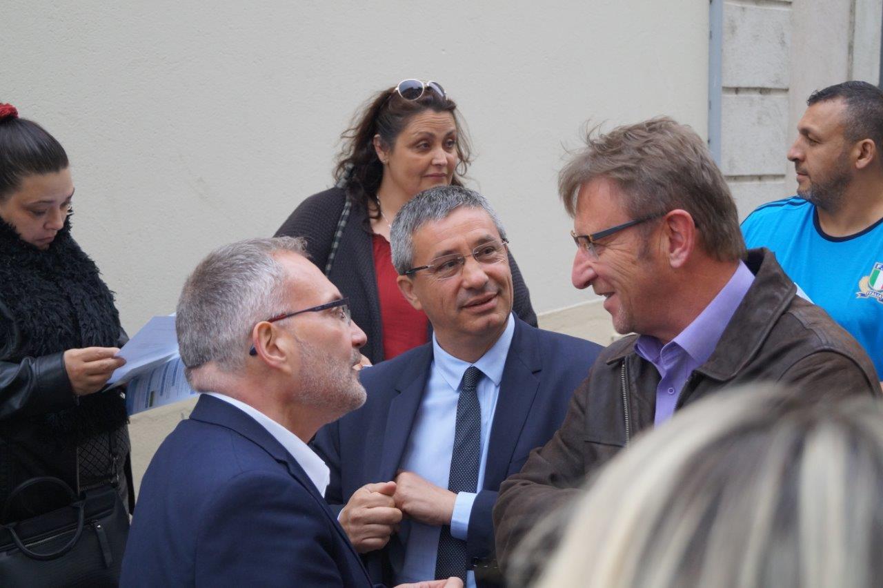De gauche à droite : Dominique Moyse, Nicolas Fricoteaux, et Eric Mangin, maire de Crézancy, et 1er vice-président de la CARCT.
