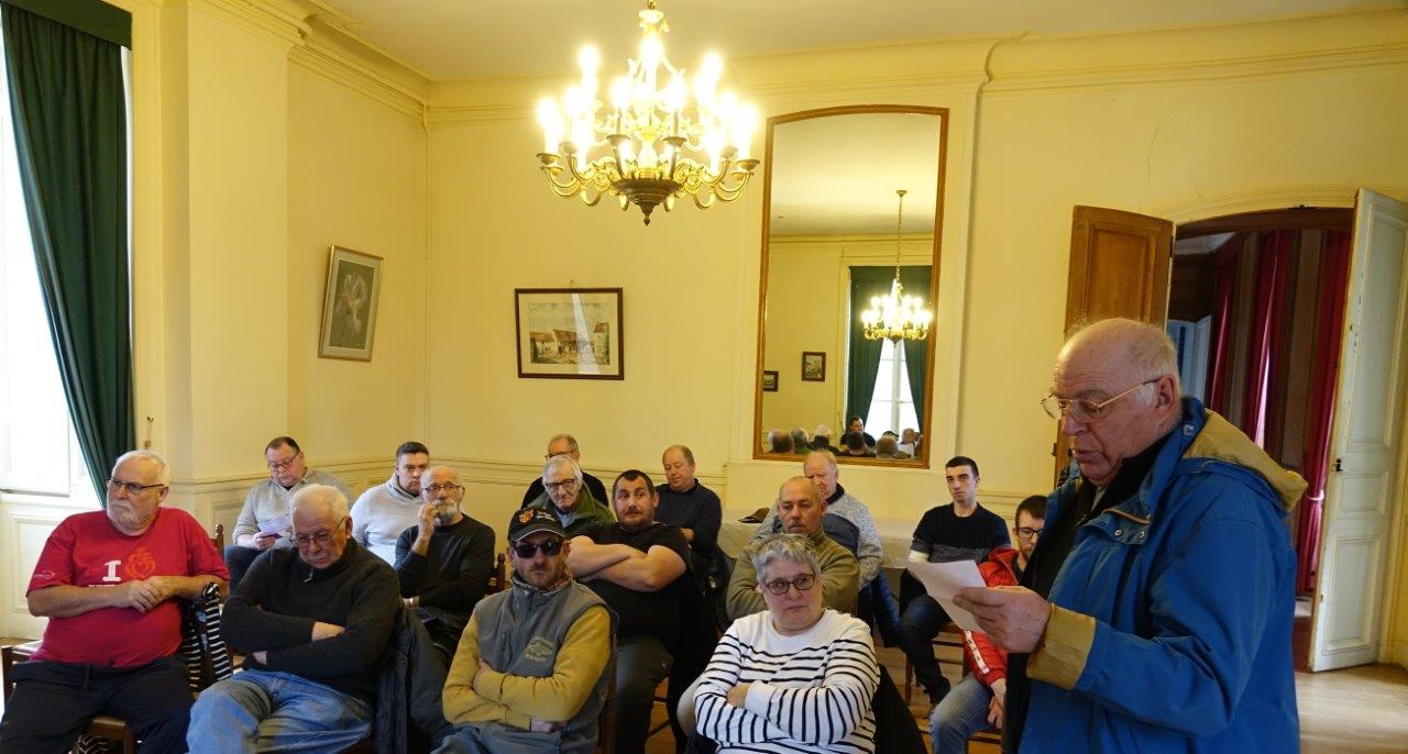 Les vérificateurs aux comptes (ici Jean Bruneaux) donnent Quitus au trésorier de La Vandoise.