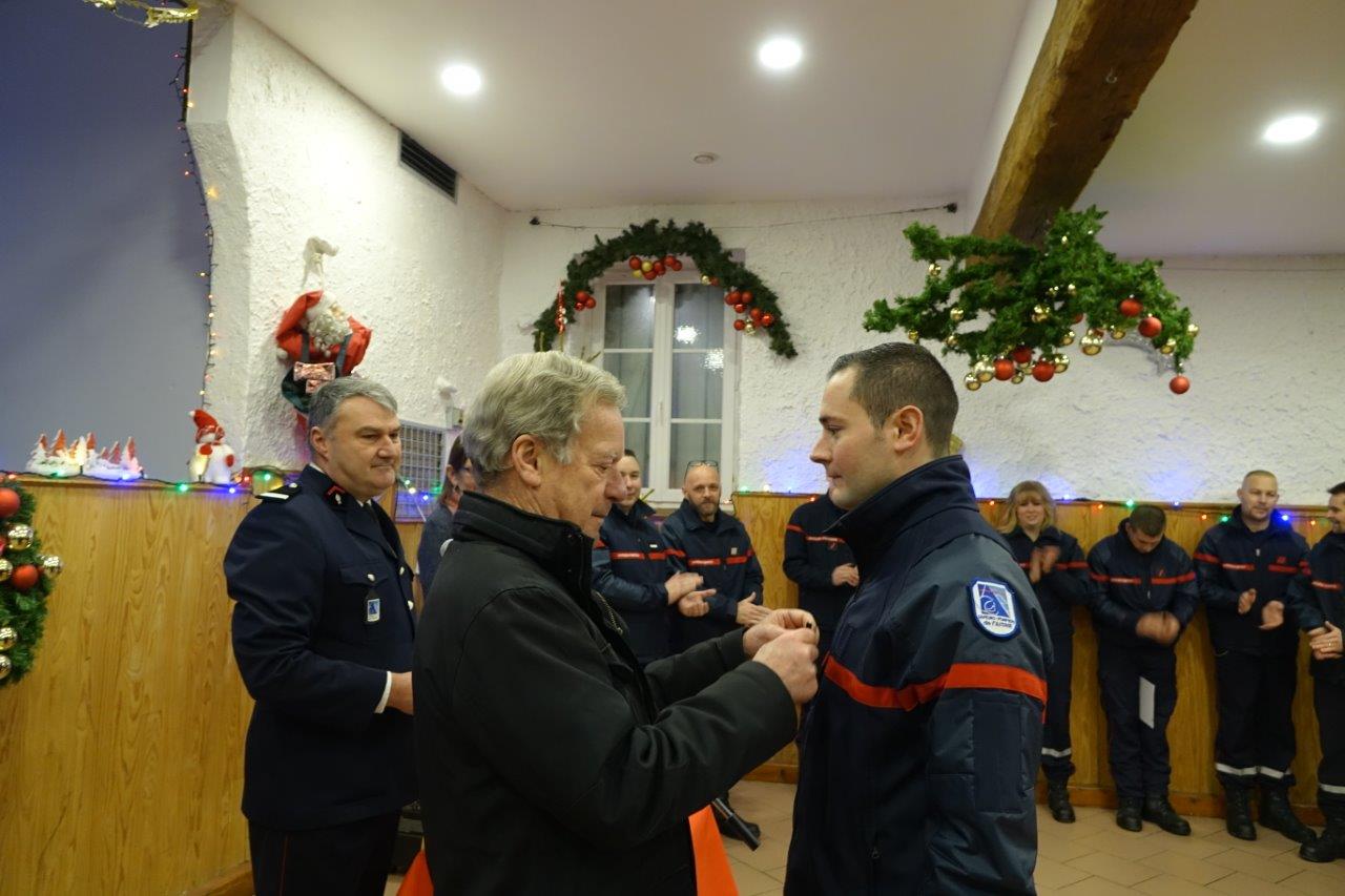 Le sapeur Nicolas Pipeau est nommé sergent-chef...