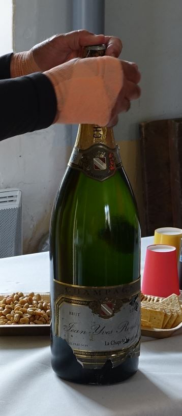 Un champagne de 11 ans d'âge a été débouché pour l'occasion.