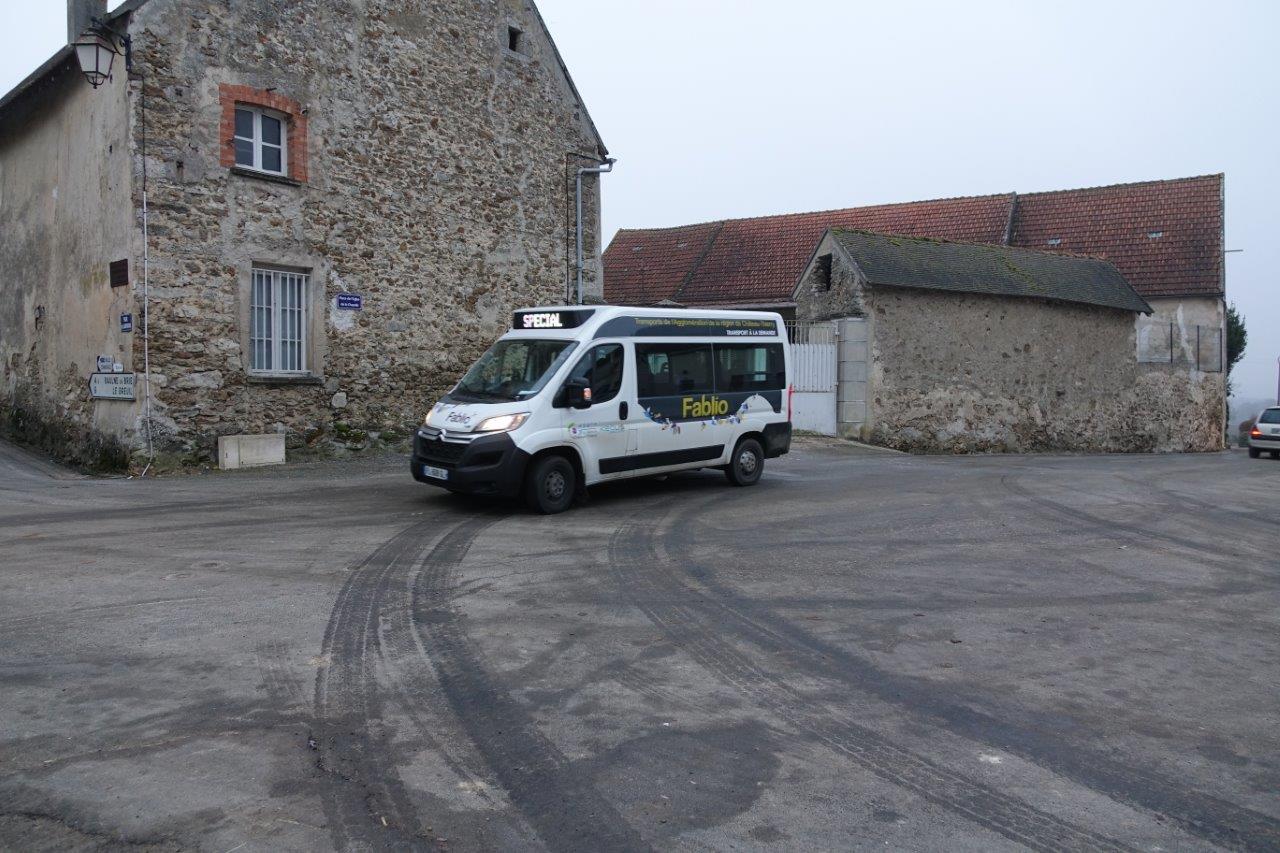 La Maison de l'Agglo est ouverte chaque vendredi. Du coup, il est possible de s'y rendre en TÀD.