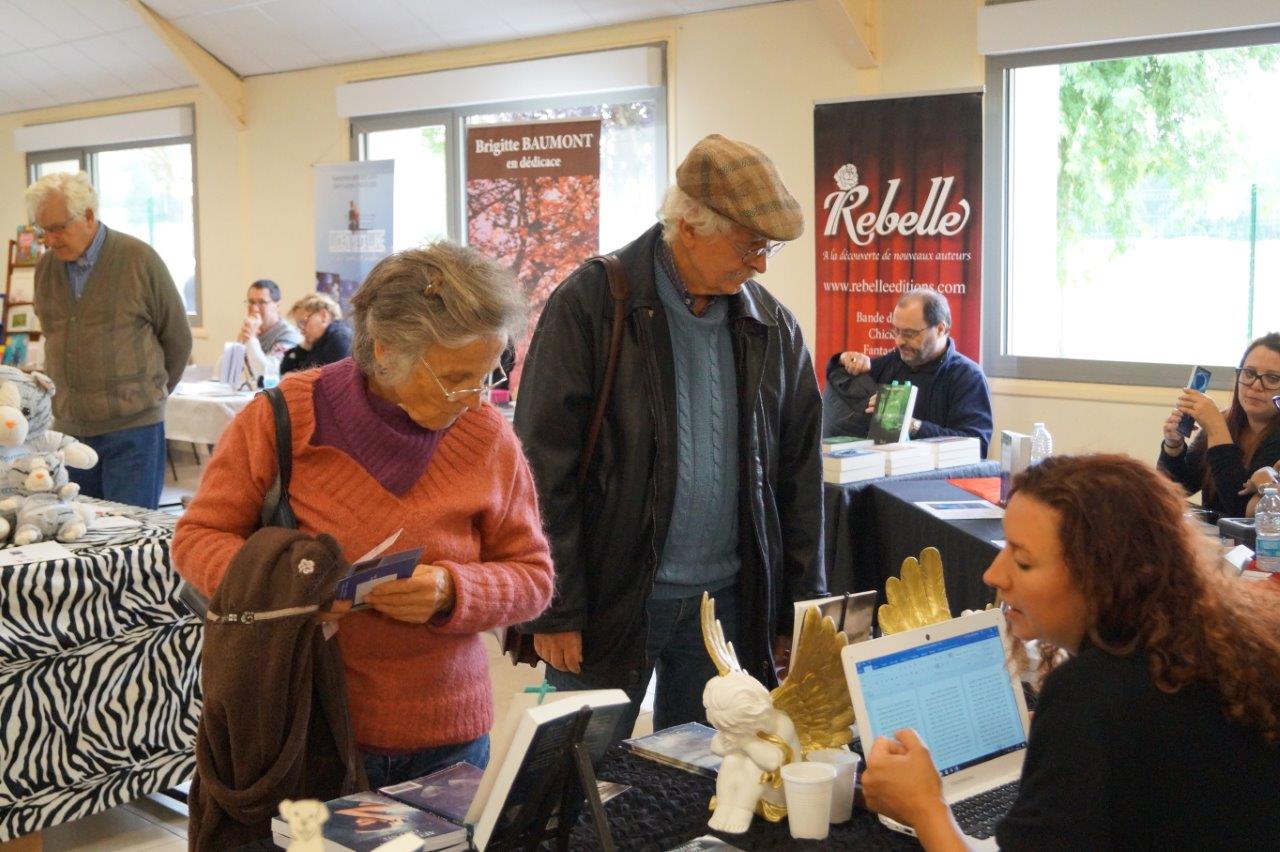 Policier, fantastique, romance, science-fiction, chick-lit, bit-lit, jeunesse..., il y en avait pour tous les goûts et tous les âges...