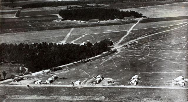 L'aérodrome provisoire de la Ferme des Grèves.