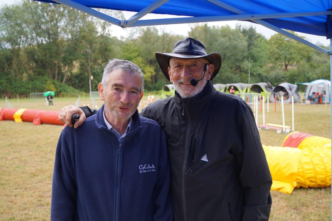 De gauche à droite : Christian Roux, président du Club Canin du Sud de l'Aisne et Jean-Luc Ricoux.