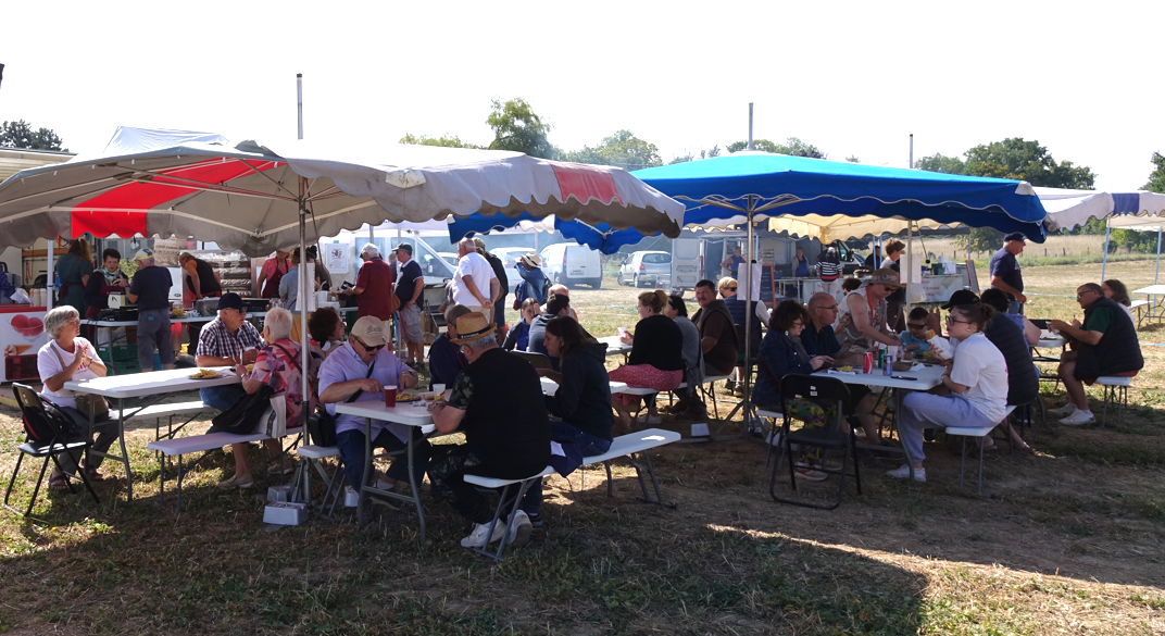 et les différents points de restauration tournent à plein régime.